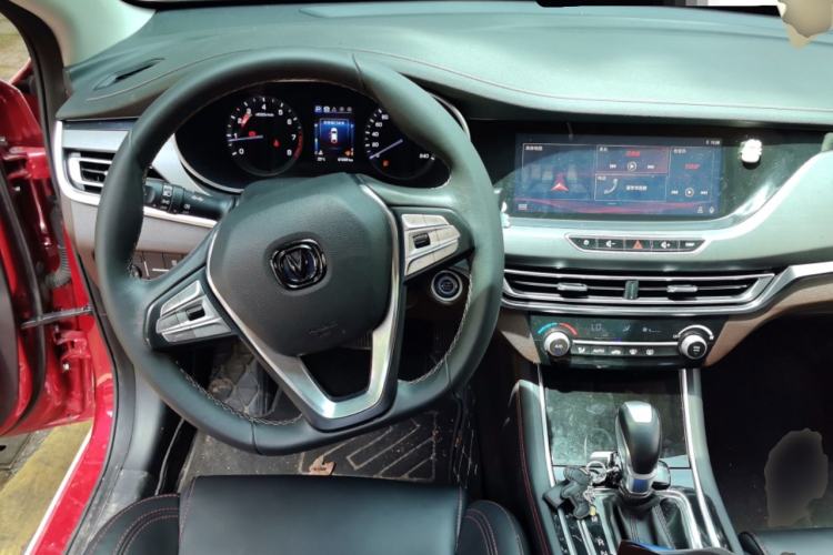 Used CHANGAN Eado 2019 Blue Whale Edition 280T GDI DCT High-Speed Model Steering Wheel