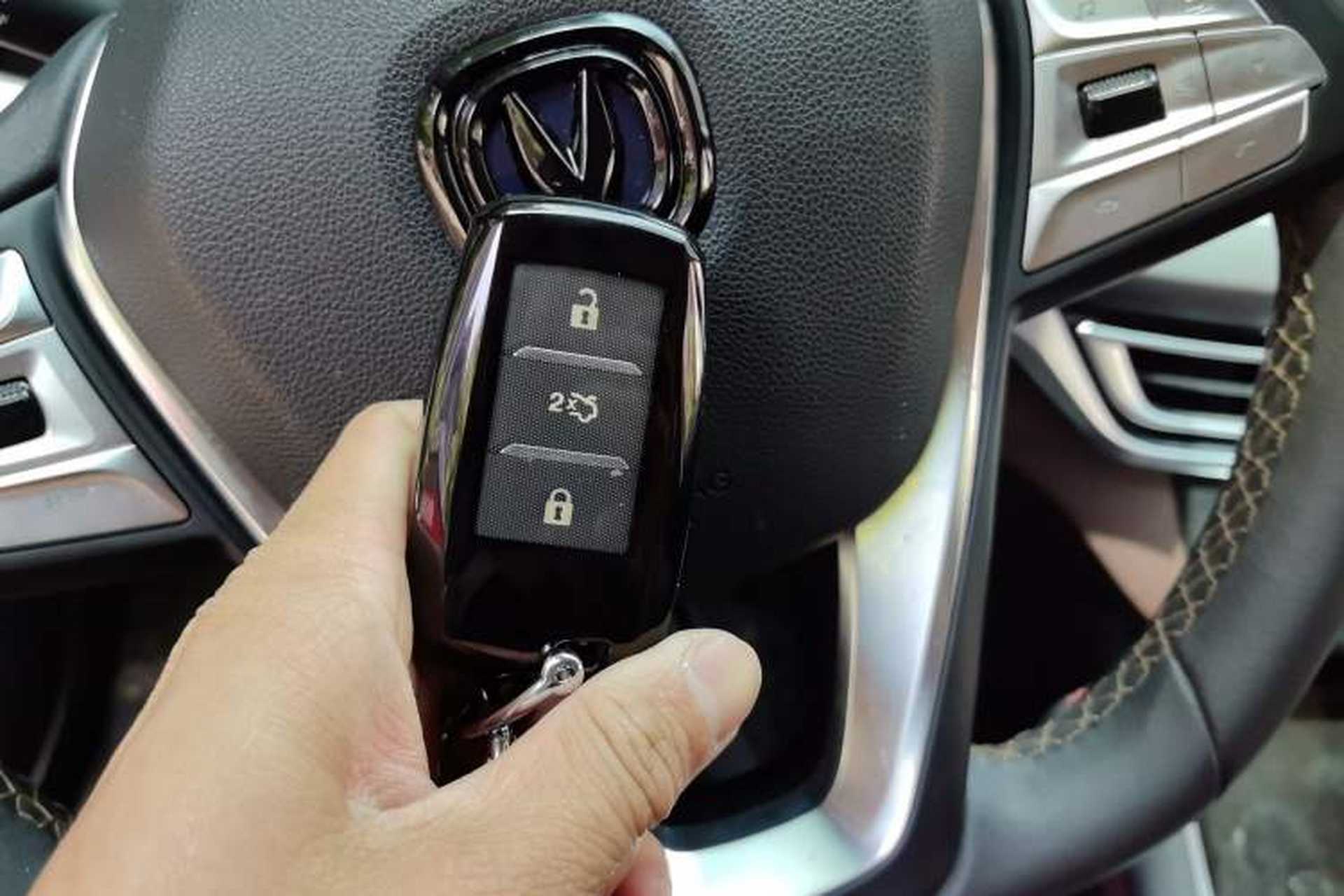 Used CHANGAN Eado 2019 Blue Whale Edition 280T GDI DCT High-Speed Model Vehicle Key