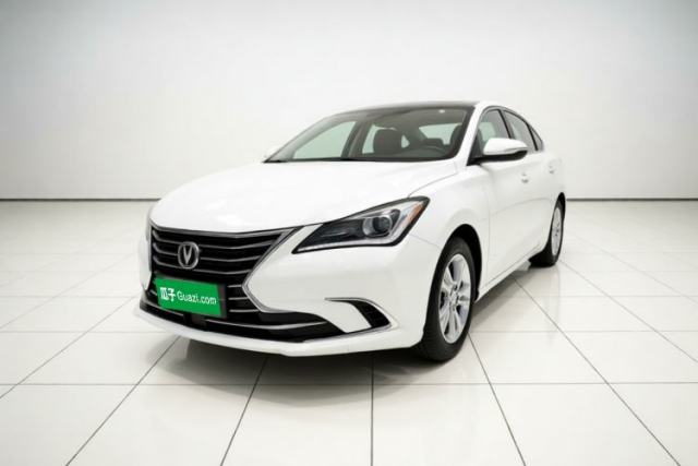 Używany CHANGAN Eado 2019 High-Energy Edition 1.6L GDI Automatic Pioneer Model China VI Standard