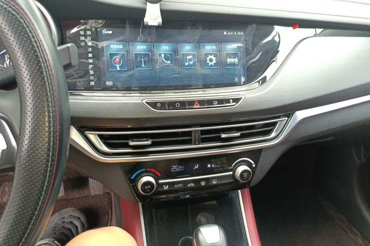 Used CHANGAN Eado 2019 Blue Whale Edition 280T GDI DCT High-Speed Model Audio And AC Panel