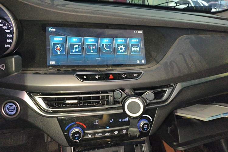Used CHANGAN Eado 2019 Blue Whale Edition 280T GDI DCT High-Speed Model Audio And AC Panel