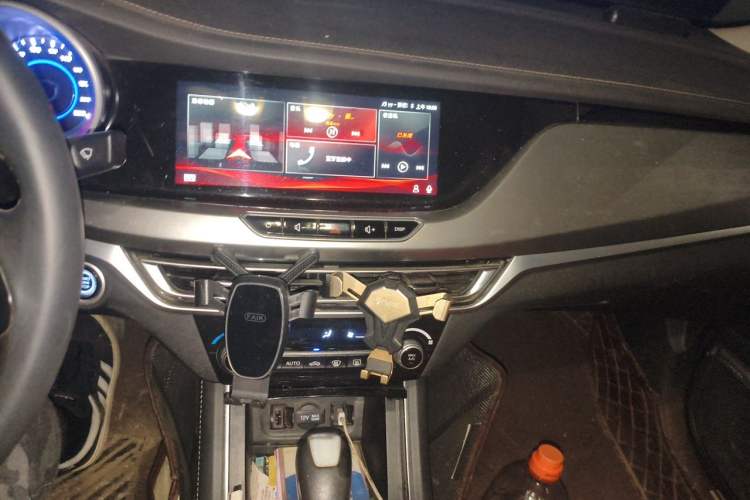 Used CHANGAN Eado 2019 High-Energy Edition 1.6L GDI Automatic Pioneer Model China VI Standard Audio And AC Panel