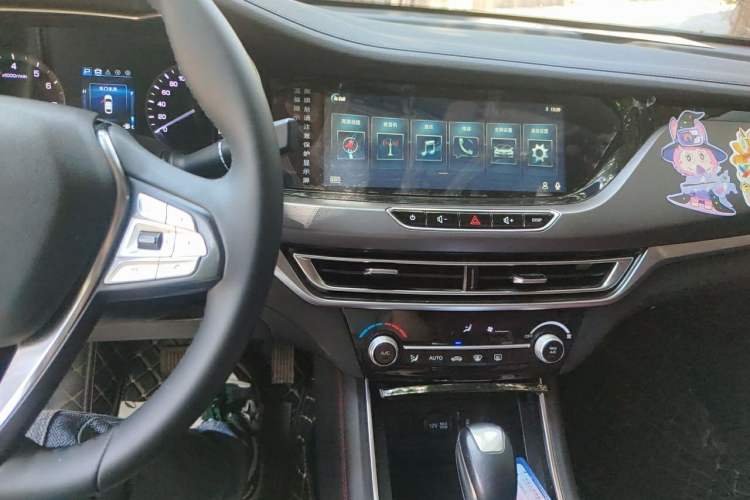 Used CHANGAN Eado 2019 Blue Whale Edition 280T GDI DCT High-Speed Model Audio And AC Panel