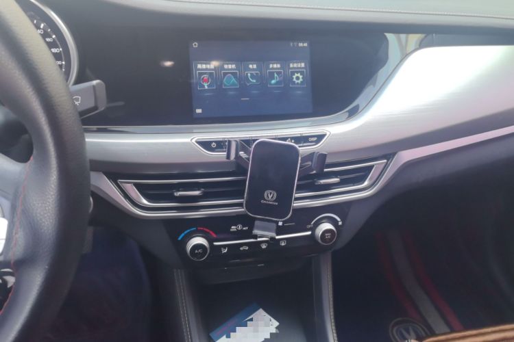 Used CHANGAN Eado 2019 1.6L GDI Manual Value Edition China VI Standard Audio And AC Panel