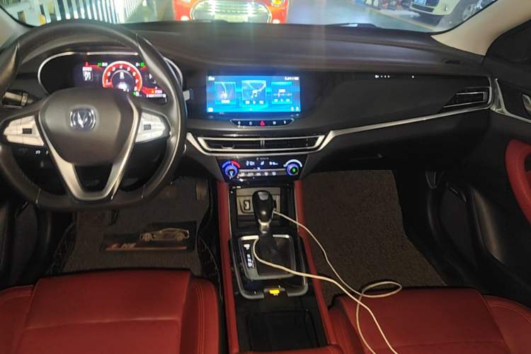Used CHANGAN Eado 2019 Blue Whale Edition 280T GDI DCT Light-Speed Model Audio And AC Panel