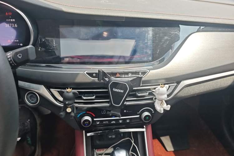 Used CHANGAN Eado 2019 Blue Whale Edition 280T GDI DCT Light-Speed Model Audio And AC Panel