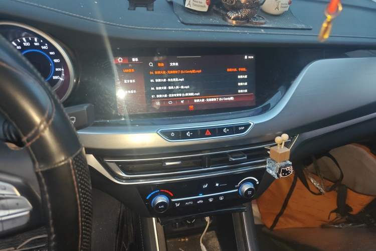 Used CHANGAN Eado 2019 High-Energy Edition 1.6L GDI Manual Pioneer Model China VI Standard Audio And AC Panel