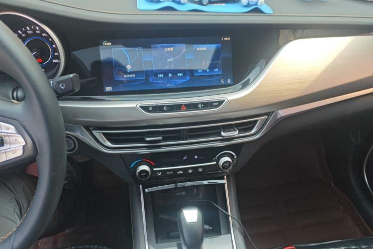 Used CHANGAN Eado 2019 High-Energy Edition 1.6L GDI Automatic Pioneer Model China VI Standard Audio And AC Panel