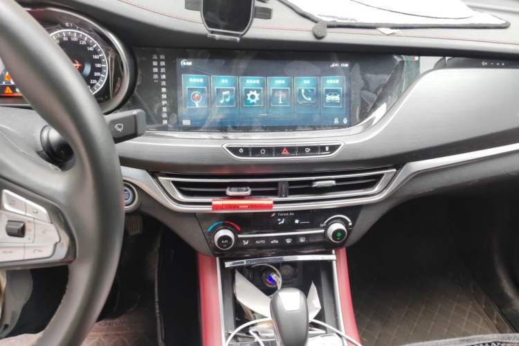 Used CHANGAN Eado 2019 Blue Whale Edition 280T GDI DCT Light-Speed Model Audio And AC Panel