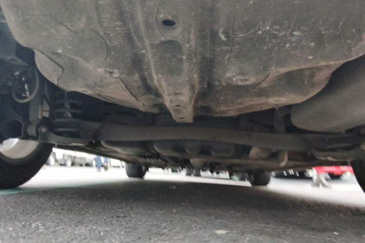Used CHANGAN Eado 2019 1.6L GDI Manual Value Edition China VI Standard Chassis Rear