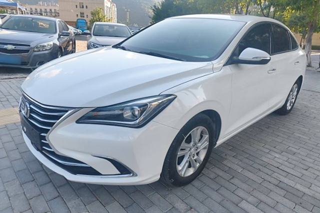 CHANGAN Eado 2019 High-Energy Edition 1.6L GDI Automatic Pioneer Model China VI Standard de segunda mano