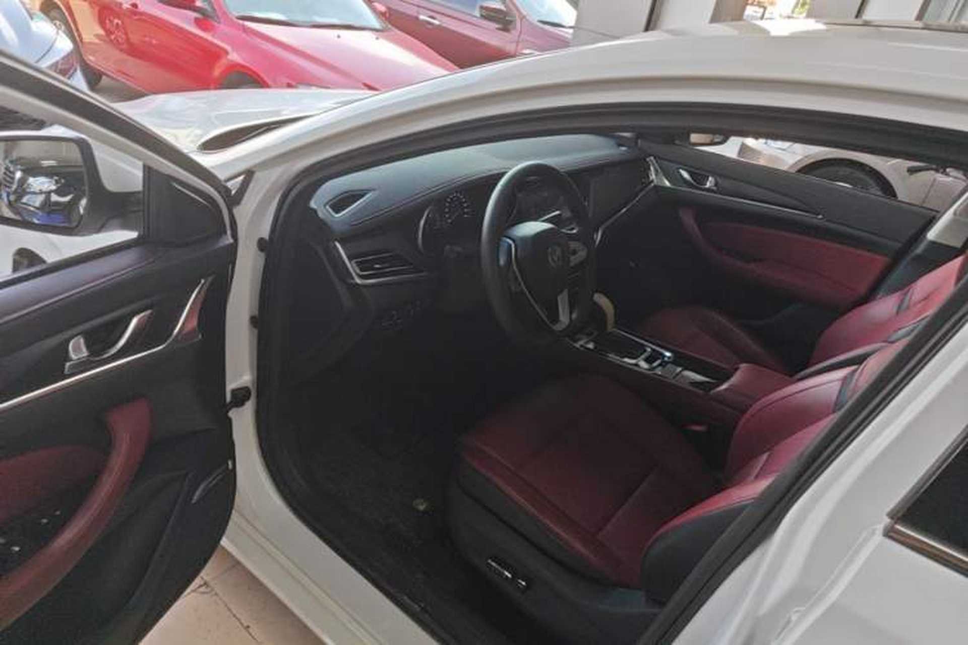 Used CHANGAN Eado 2019 Blue Whale Edition 280T GDI DCT High-Speed Model Driver Seat