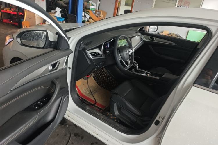 Used CHANGAN Eado 2019 High-Energy Edition 1.6L GDI Automatic Pioneer Model China VI Standard Driver Seat