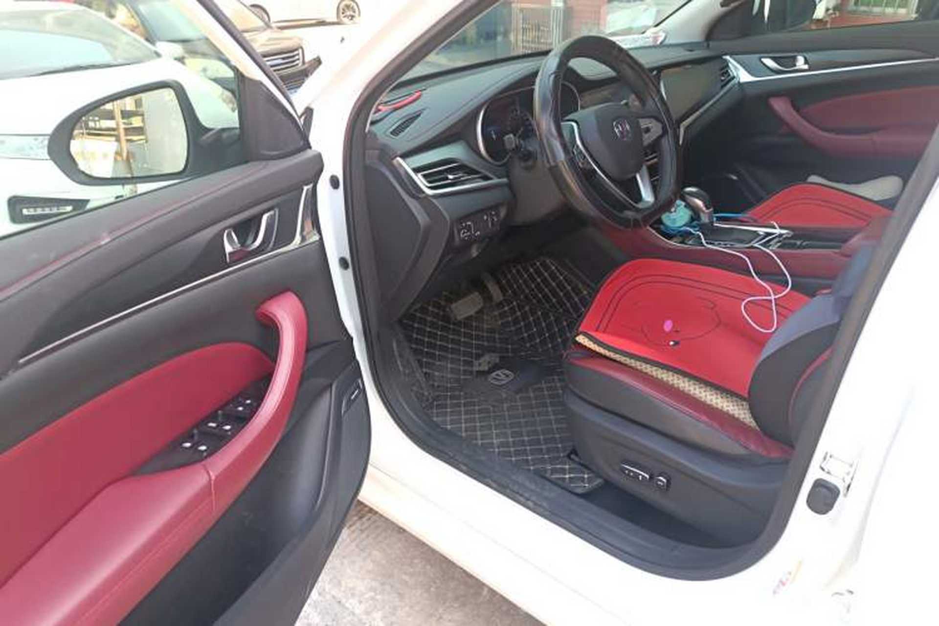 Used CHANGAN Eado 2019 Blue Whale Edition 280T GDI DCT High-Speed Model Driver Seat