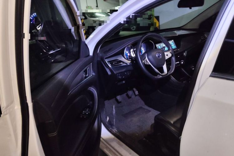 Used CHANGAN Eado 2019 High-Energy Edition 1.6L GDI Manual Pioneer Model China VI Standard Driver Seat