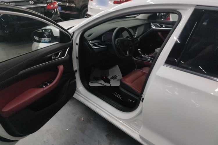 Used CHANGAN Eado 2019 Blue Whale Edition 280T GDI DCT Light-Speed Model Driver Seat