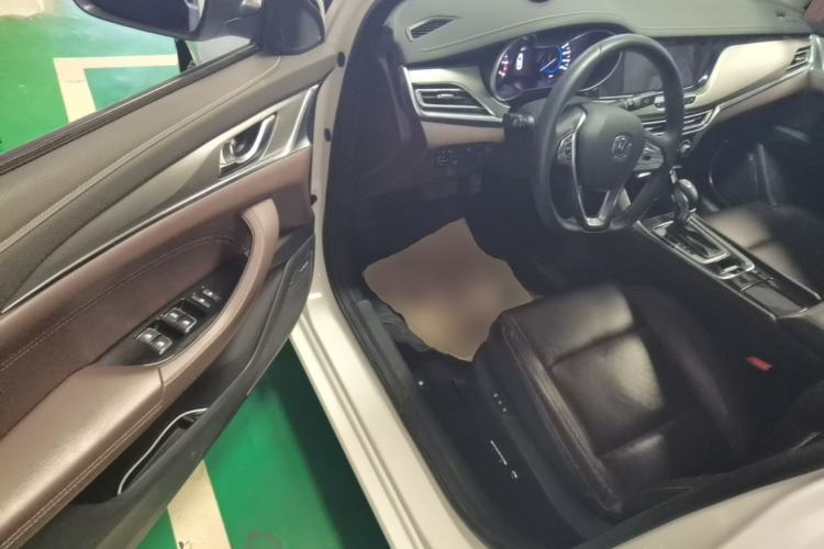 Used CHANGAN Eado 2019 High-Energy Edition 1.6L GDI Automatic Zhenfeng Model China VI Standard Driver Seat