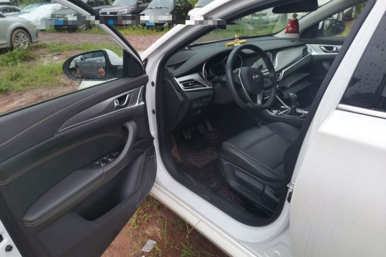 Used CHANGAN Eado 2019 High-Energy Edition 1.6L GDI Manual Pioneer Model China VI Standard Driver Seat