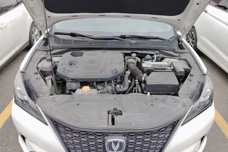 Used CHANGAN Eado 2019 Blue Whale Edition 280T GDI DCT High-Speed Model Engine Bay