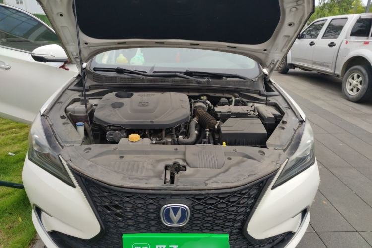 Used CHANGAN Eado 2019 Blue Whale Edition 280T GDI DCT High-Speed Model Engine Bay