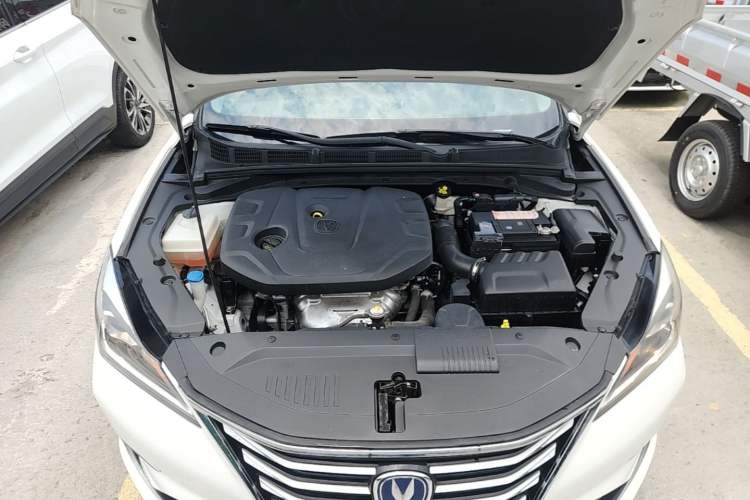 Used CHANGAN Eado 2019 High-Energy Edition 1.6L GDI Automatic Pioneer Model China VI Standard Engine Bay