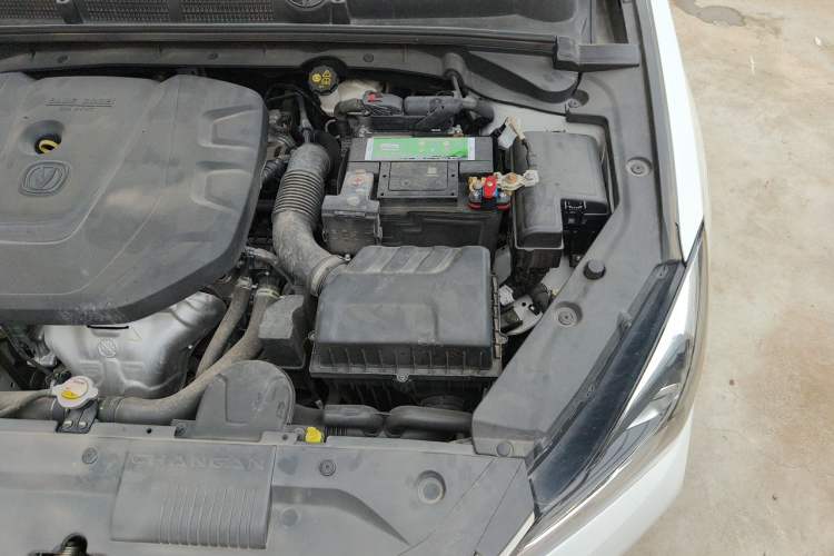 Used CHANGAN Eado 2019 High-Energy Edition 1.6L GDI Automatic Pioneer Model China VI Standard Engine Bay Left