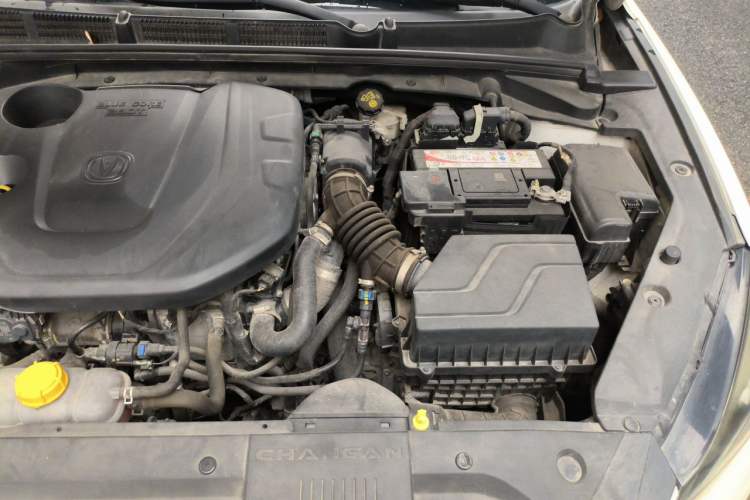 Used CHANGAN Eado 2019 Blue Whale Edition 280T GDI DCT High-Speed Model Engine Bay Left