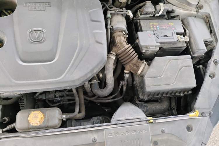 Used CHANGAN Eado 2019 Blue Whale Edition 280T GDI DCT High-Speed Model Engine Bay Left