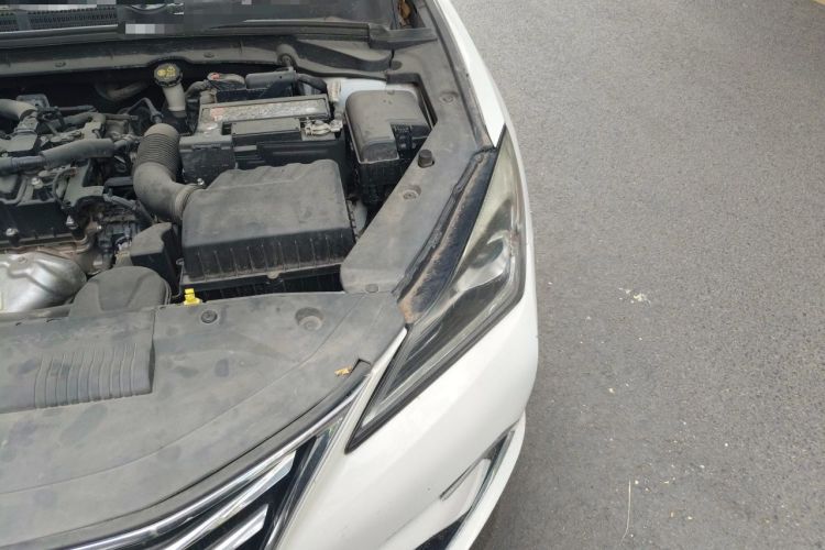 Used CHANGAN Eado 2019 1.6L GDI Manual Value Edition China VI Standard Engine Bay Left