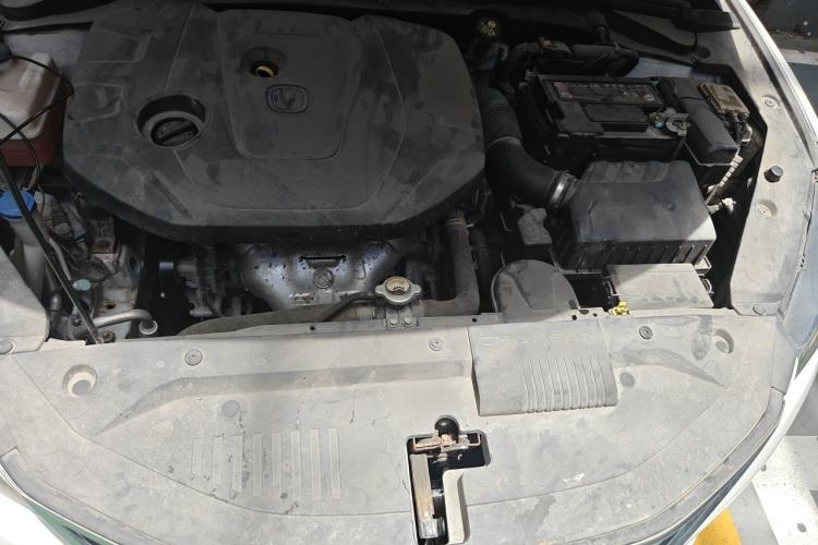 Used CHANGAN Eado 2019 High-Energy Edition 1.6L GDI Manual Pioneer Model China VI Standard Engine Bay