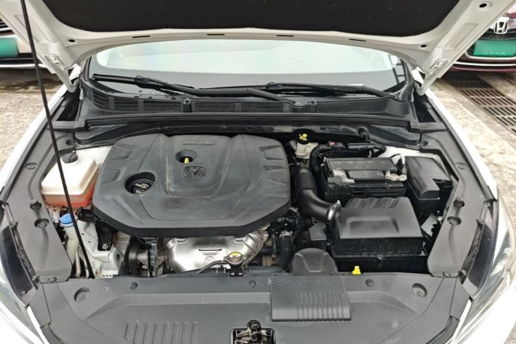 Used CHANGAN Eado 2019 High-Energy Edition 1.6L GDI Manual Pioneer Model China VI Standard Engine Bay