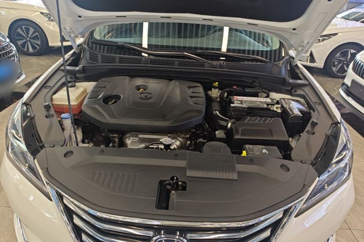 Used CHANGAN Eado 2019 High-Energy Edition 1.6L GDI Manual Pioneer Model China VI Standard Engine Bay