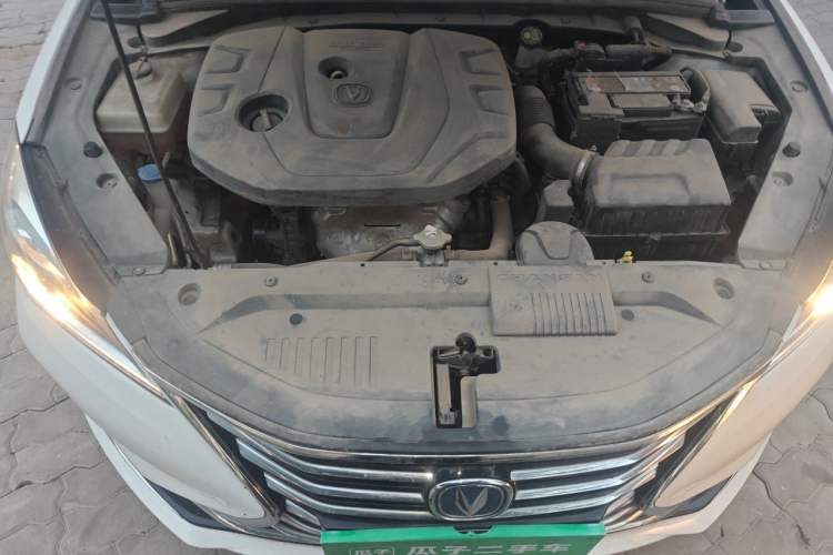 Used CHANGAN Eado 2019 High-Energy Edition 1.6L GDI Manual Pioneer Model China VI Standard Engine Bay