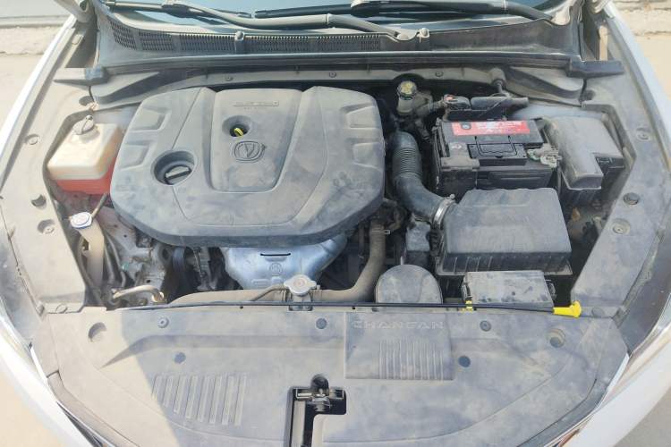 Used CHANGAN Eado 2019 High-Energy Edition 1.6L GDI Manual Pioneer Model China VI Standard Engine Bay