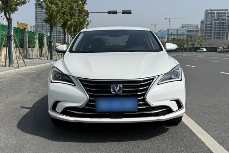 Used CHANGAN Eado 2019 1.6L GDI Manual Value Edition China VI Standard Exterior 1