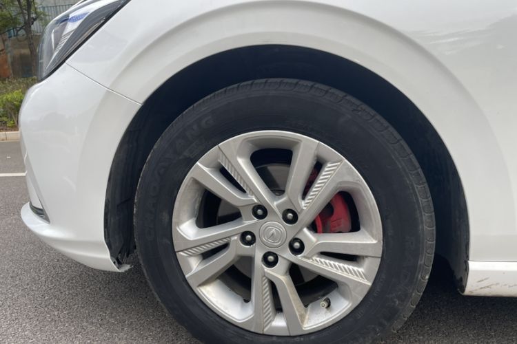 Used CHANGAN Eado 2019 High-Energy Edition 1.6L GDI Automatic Pioneer Model China VI Standard Exterior 10