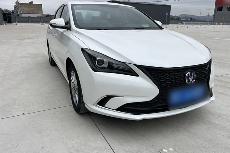 Used CHANGAN Eado 2019 Blue Whale Edition 280T GDI DCT High-Speed Model Exterior 2