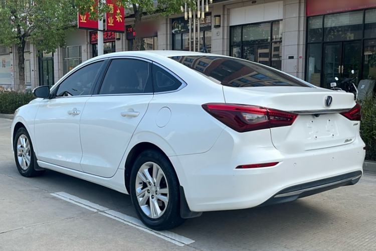 Used CHANGAN Eado 2019 High-Energy Edition 1.6L GDI Automatic Pioneer Model China VI Standard Exterior 2