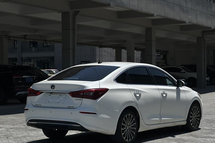Used CHANGAN Eado 2019 High-Energy Edition 1.6L GDI Automatic Zhenfeng Model China VI Standard Exterior 5