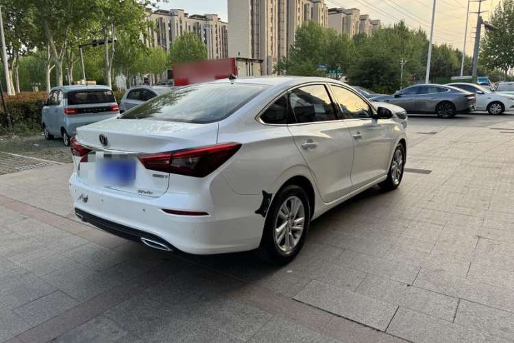 Used CHANGAN Eado 2019 Blue Whale Edition 280T GDI DCT High-Speed Model Exterior 5