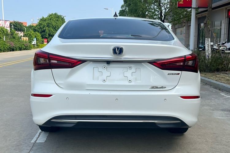 Used CHANGAN Eado 2019 High-Energy Edition 1.6L GDI Automatic Pioneer Model China VI Standard Exterior 5
