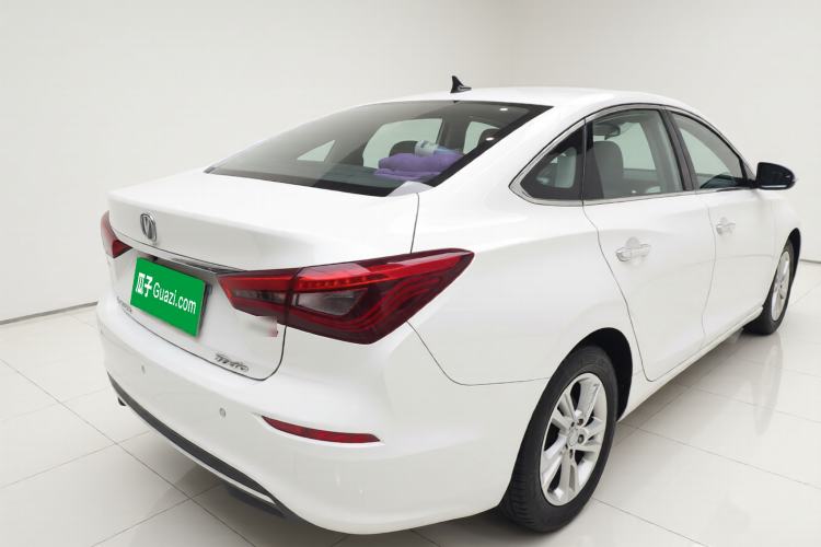 Used CHANGAN Eado 2019 High-Energy Edition 1.6L GDI Automatic Pioneer Model China VI Standard Exterior 5