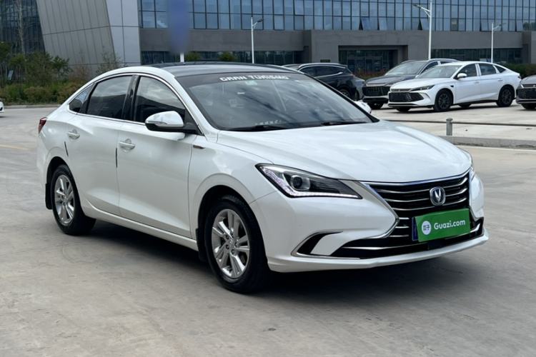 Used CHANGAN Eado 2019 1.6L GDI Manual Value Edition China VI Standard Exterior 6