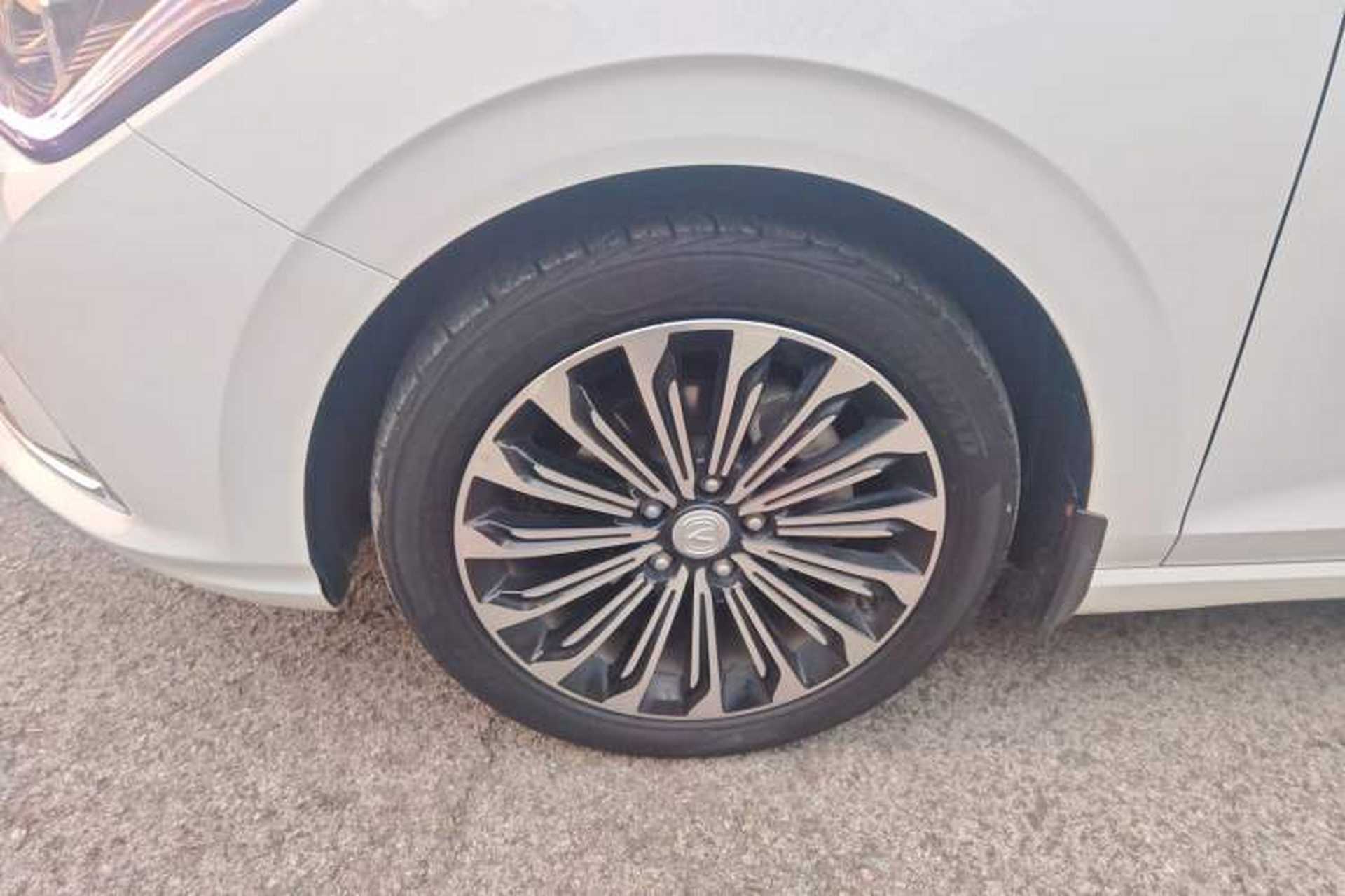 Used CHANGAN Eado 2019 Blue Whale Edition 280T GDI DCT High-Speed Model Exterior 6