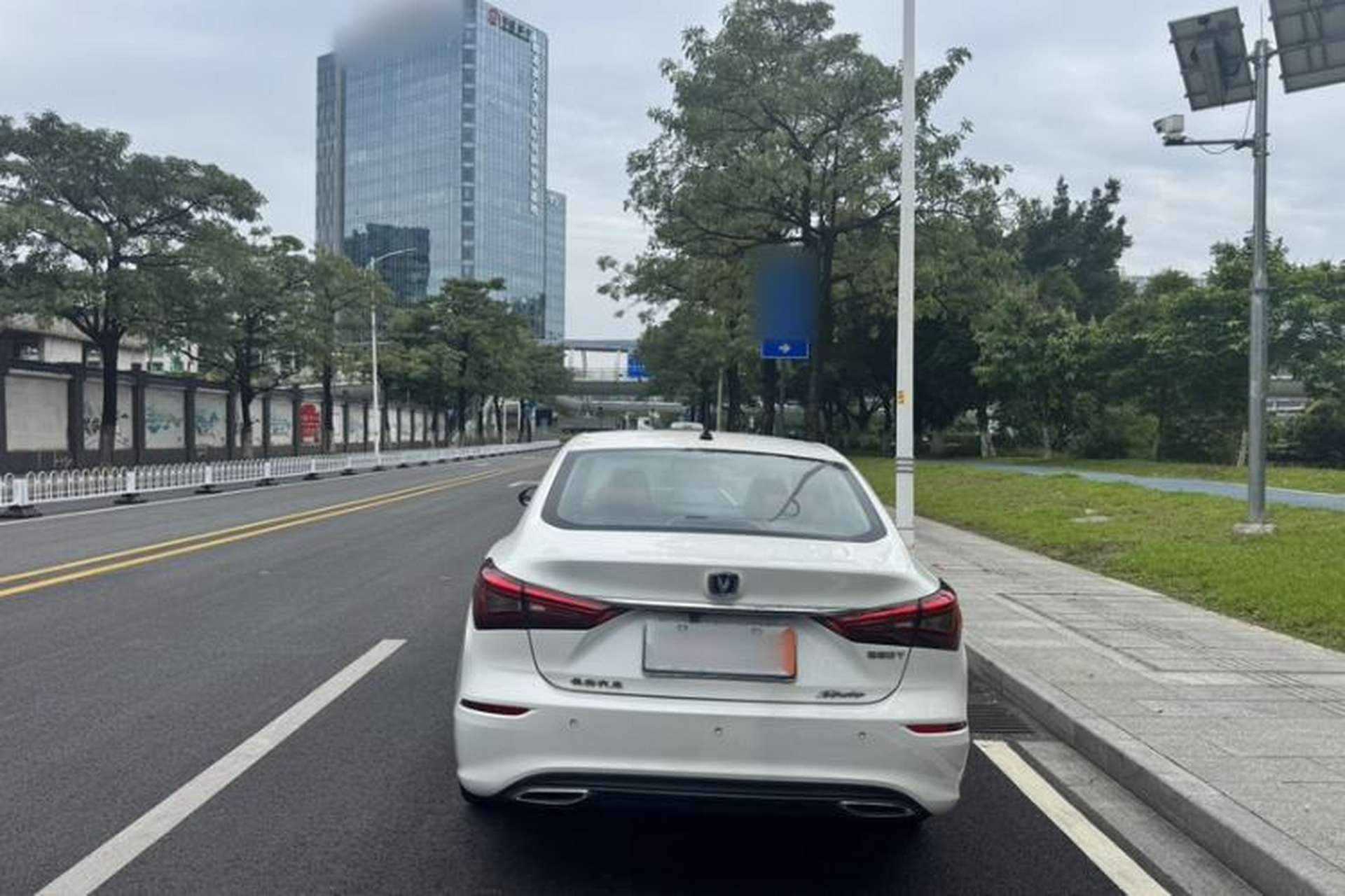 Used CHANGAN Eado 2019 Blue Whale Edition 280T GDI DCT High-Speed Model Exterior 7