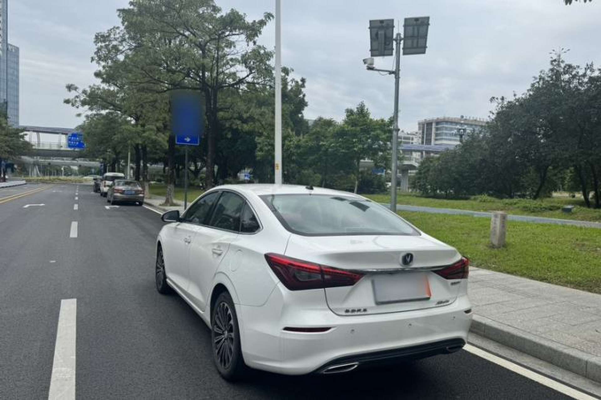Used CHANGAN Eado 2019 Blue Whale Edition 280T GDI DCT High-Speed Model Exterior 8