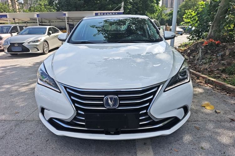 Used CHANGAN Eado 2019 High-Energy Edition 1.6L GDI Automatic Pioneer Model China VI Standard Front