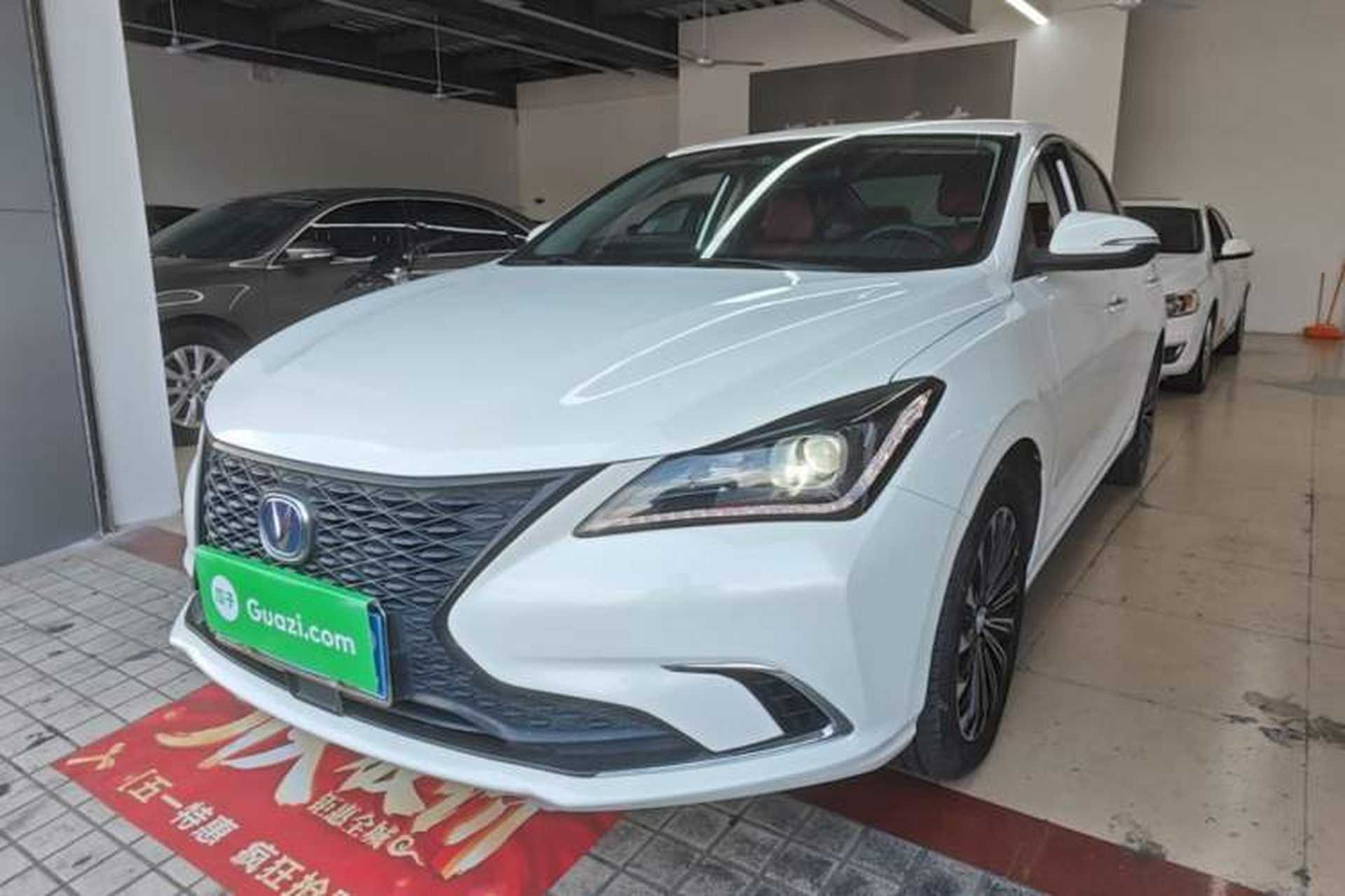 Used CHANGAN Eado 2019 Blue Whale Edition 280T GDI DCT High-Speed Model Front Left 45 Deg