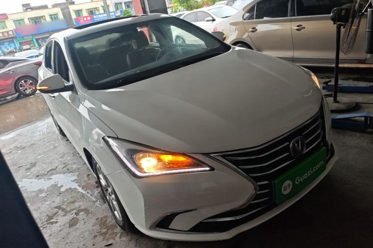 Used CHANGAN Eado 2019 High-Energy Edition 1.6L GDI Automatic Pioneer Model China VI Standard Front Right 45 Deg