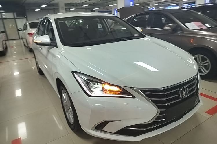 Used CHANGAN Eado 2019 1.6L GDI Manual Value Edition China VI Standard Front Right 45 Deg